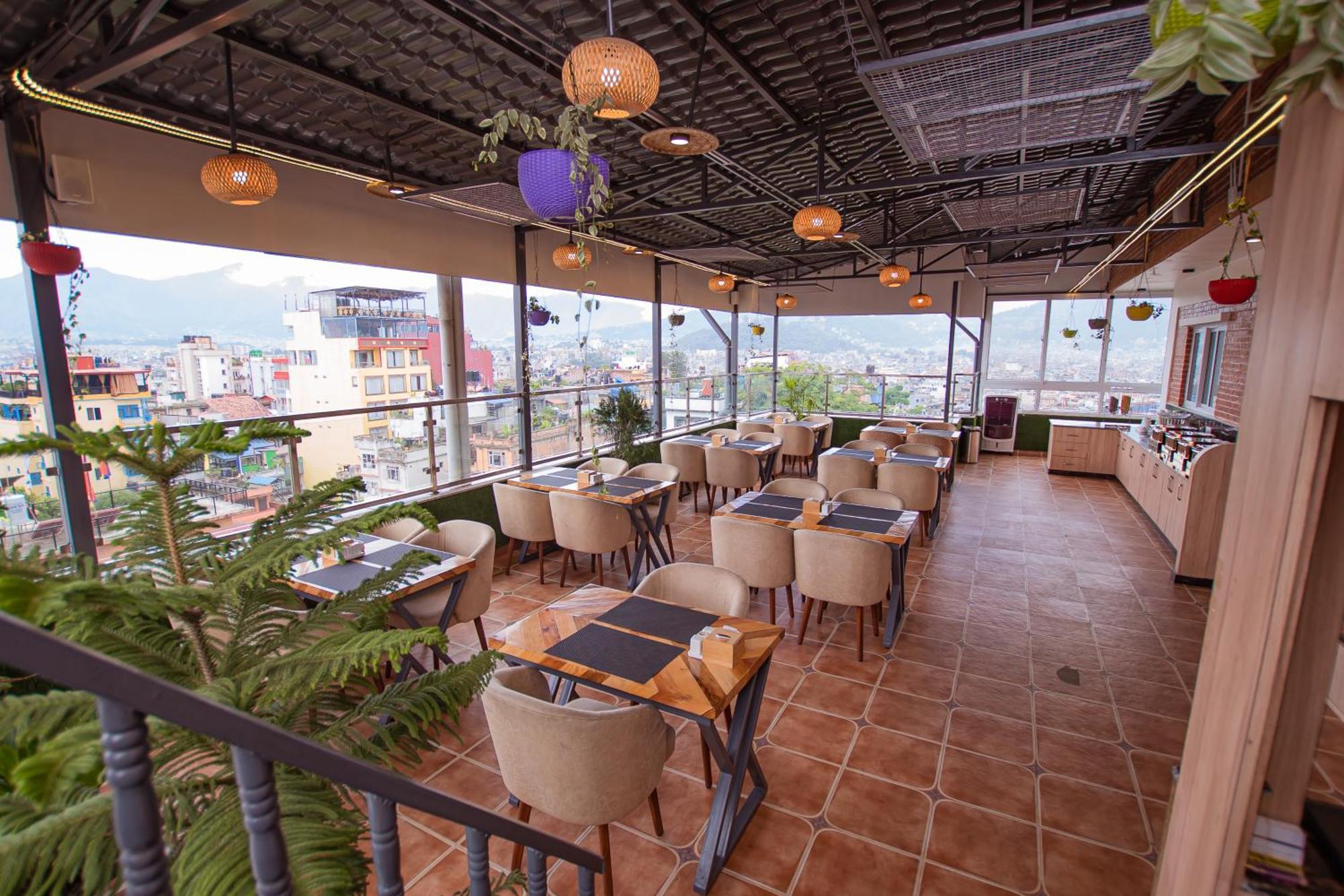Hotel Vistara กาฐมาณฑุ ภายนอก รูปภาพ