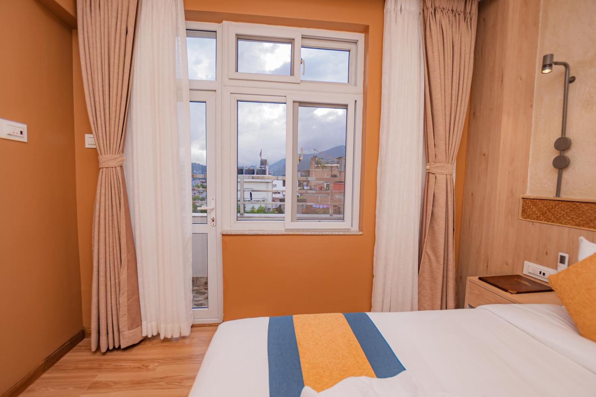 Hotel Vistara กาฐมาณฑุ ภายนอก รูปภาพ