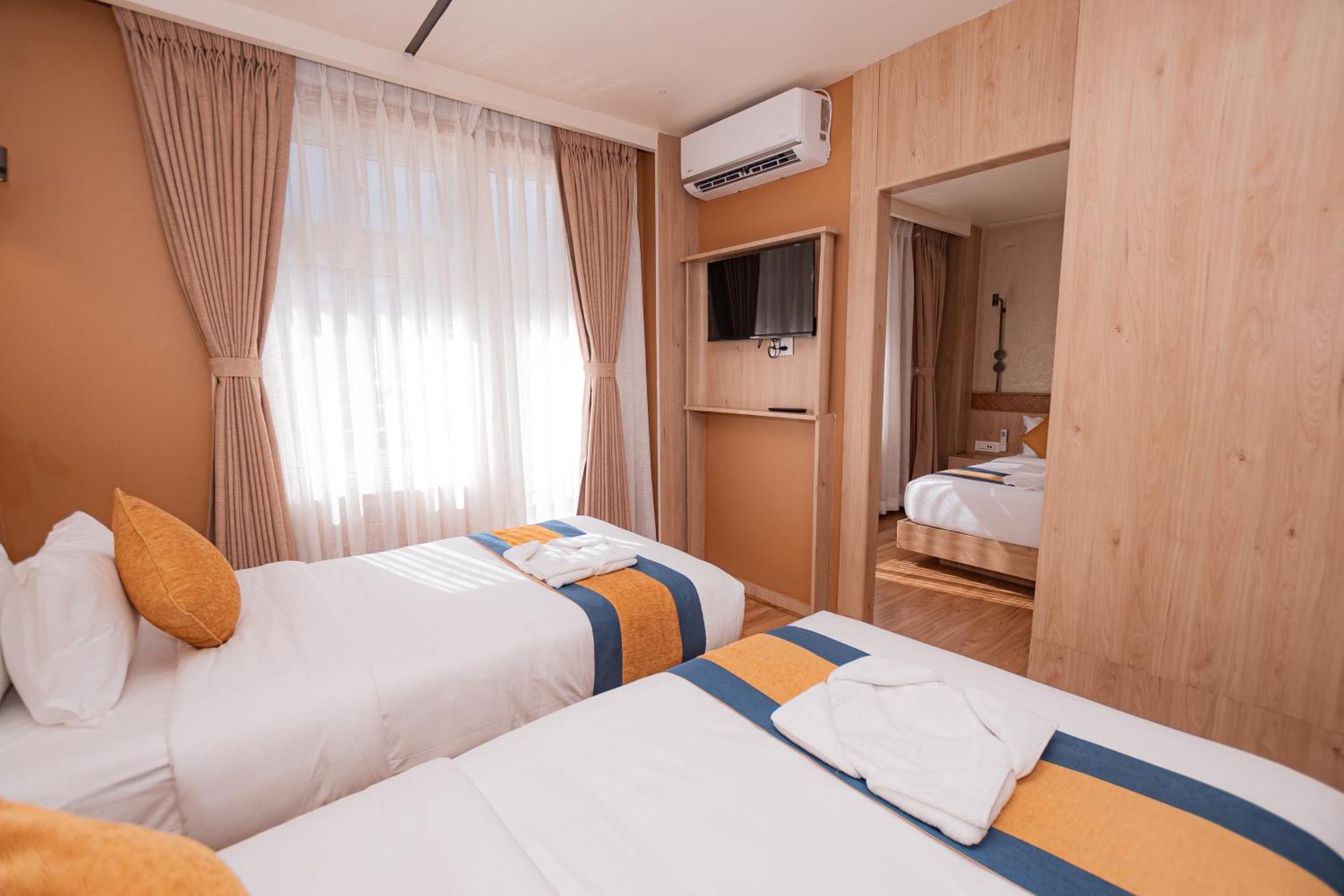Hotel Vistara กาฐมาณฑุ ภายนอก รูปภาพ